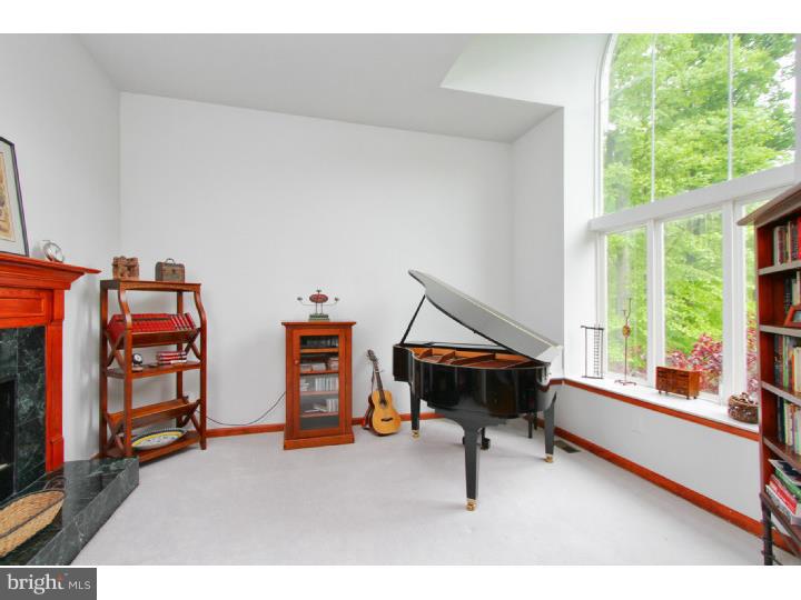 1679 Slitting Mill Road Glen Mills, PA 19342 - Photo 8 of 11 Living Room