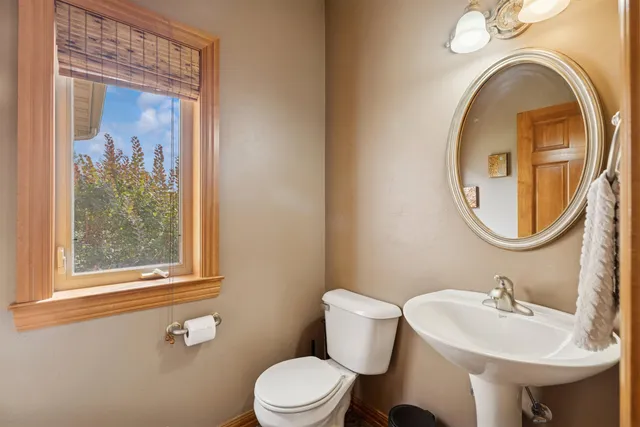 $625,000 | 1625 Symphony Heights, Green Bay, WI 54311