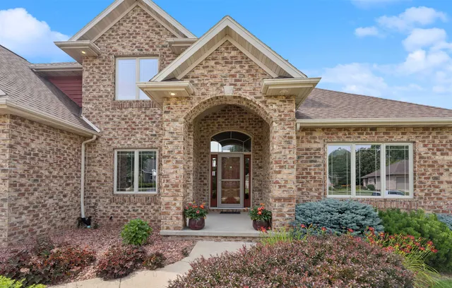 $625,000 | 1625 Symphony Heights, Green Bay, WI 54311