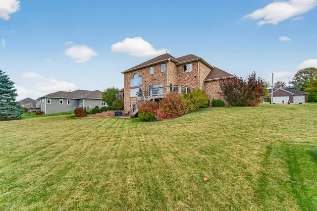 $625,000 | 1625 Symphony Heights, Green Bay, WI 54311