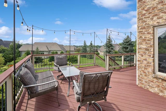 $625,000 | 1625 Symphony Heights, Green Bay, WI 54311