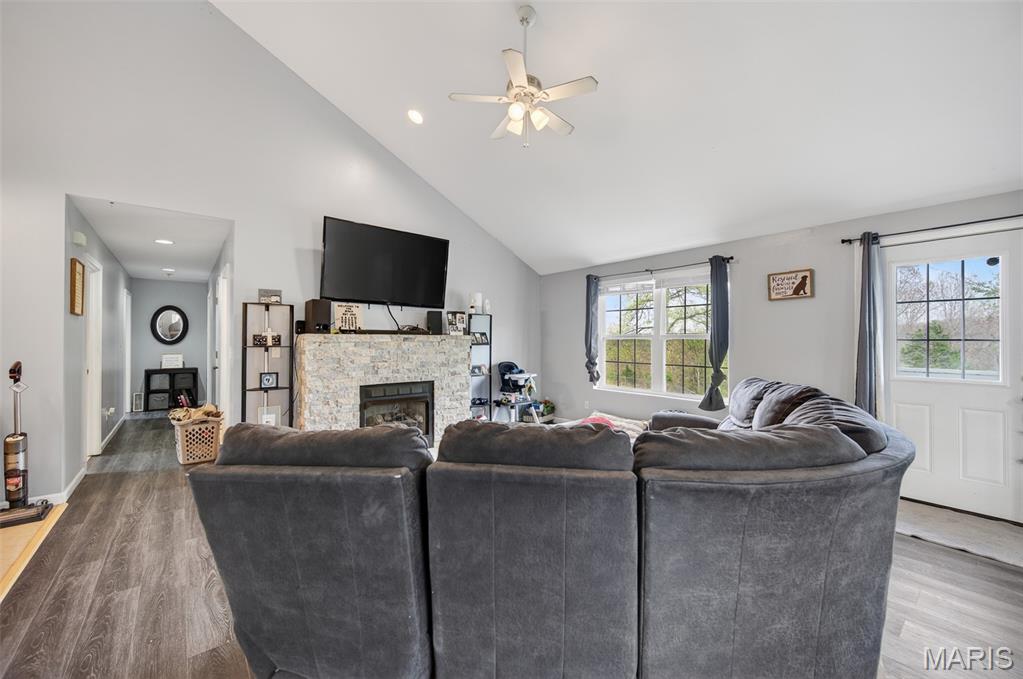 20826 Hibbett Road St. Robert, MO 65584 - Photo 4 of 33