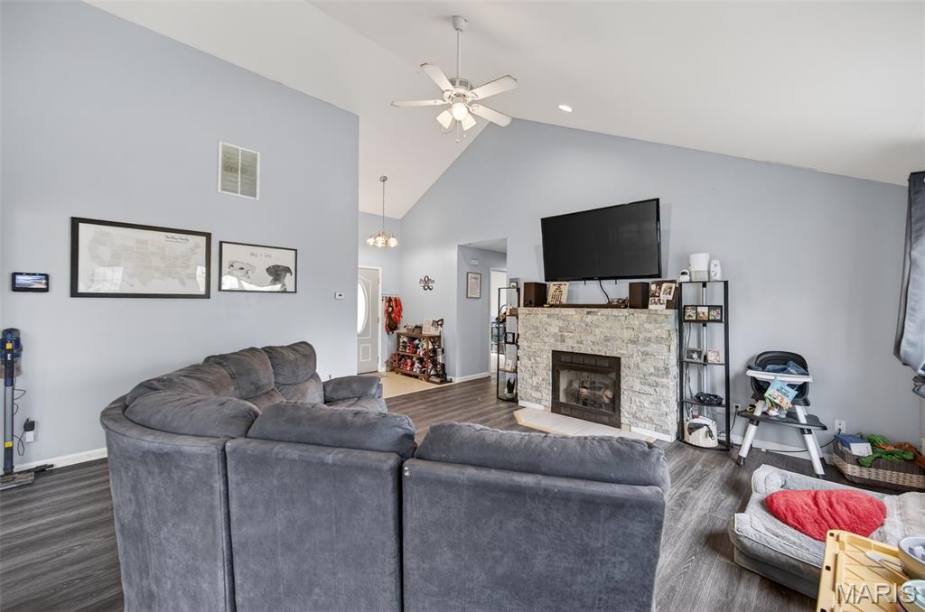 20826 Hibbett Road St. Robert, MO 65584 - Photo 5 of 33