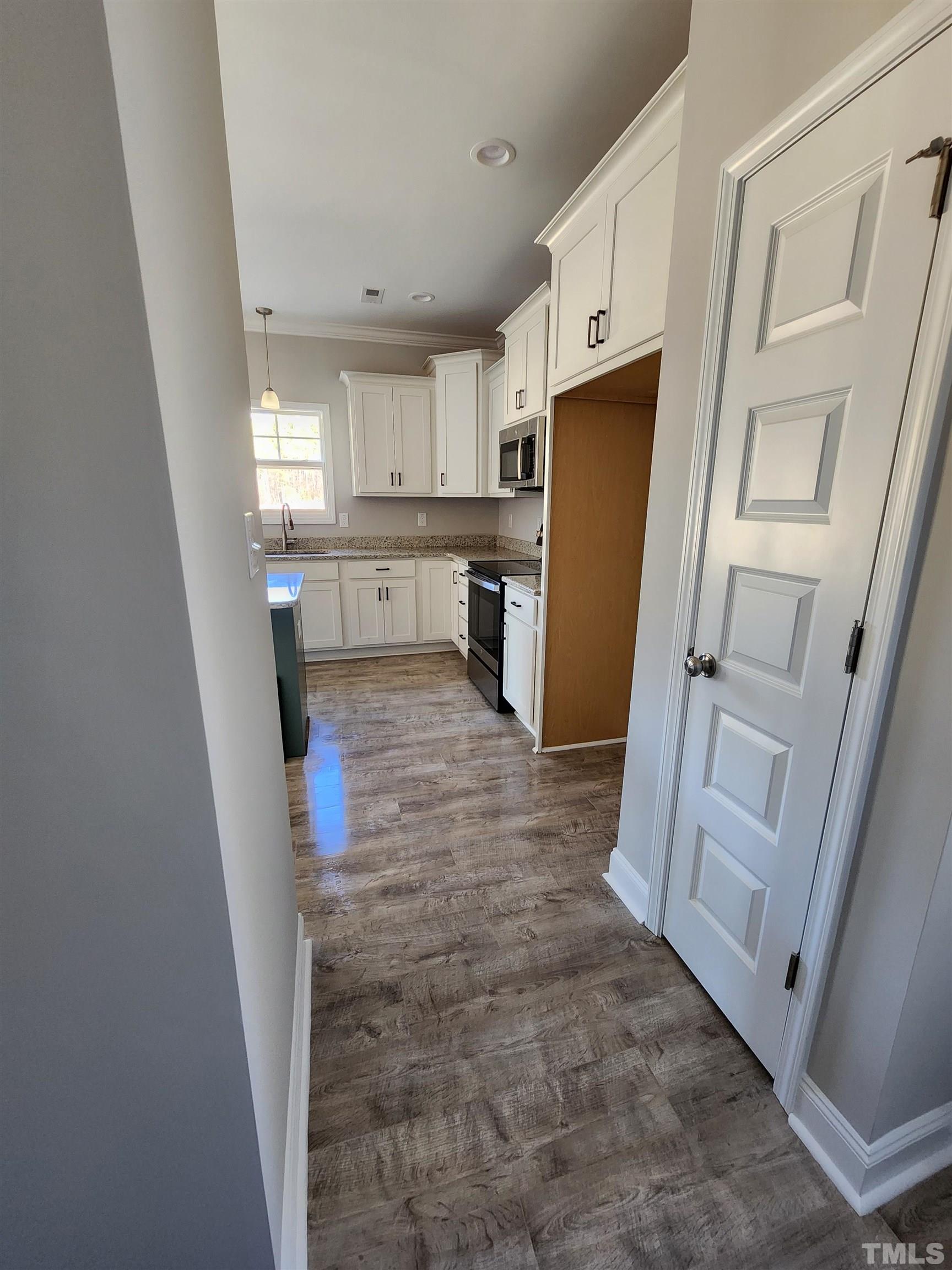 372 Josey Williams Road Erwin, NC 28339 - Photo 8 of 22 Gallery Image 8