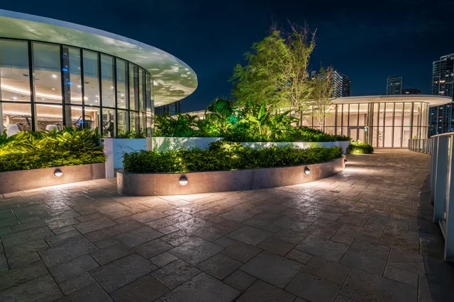 $9,000 | 700 Northeast 24th Street, Unit 3002, Miami, FL 33137