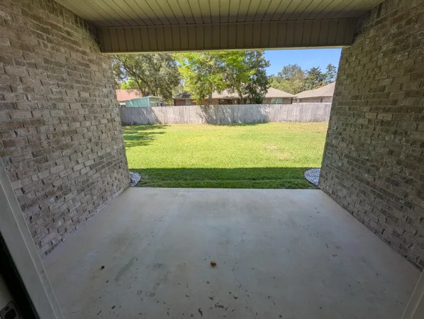 $2,520 | 3135 Hickory Street, Navarre, FL 32566