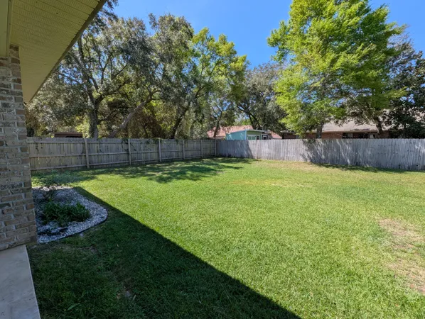 $2,520 | 3135 Hickory Street, Navarre, FL 32566