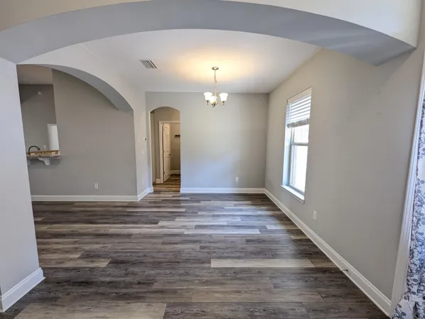 $2,520 | 3135 Hickory Street, Navarre, FL 32566