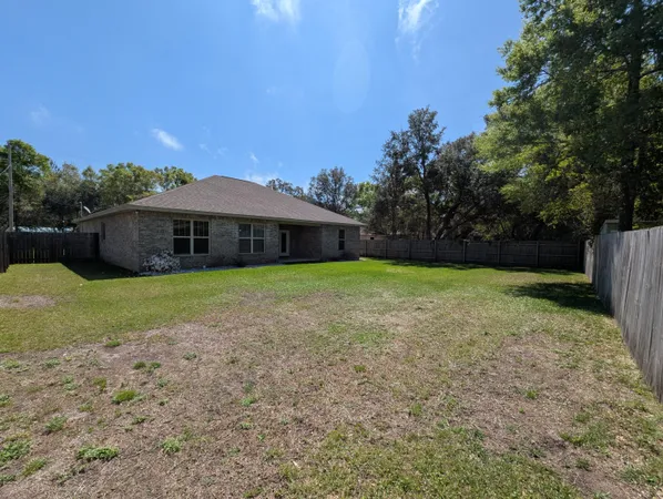 $2,520 | 3135 Hickory Street, Navarre, FL 32566