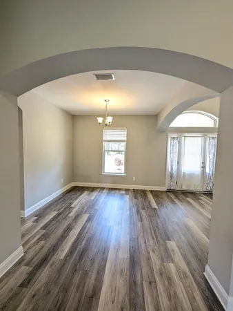 $2,520 | 3135 Hickory Street, Navarre, FL 32566