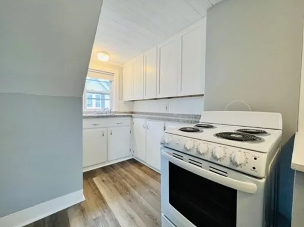 $799,900 | 2 Clifford Street, Middleboro, MA 02346