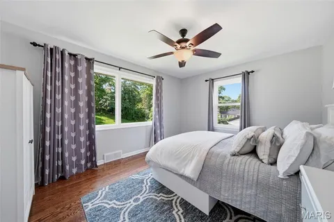 $498,000 | 451 Linum Lane, Webster Groves, MO 63119