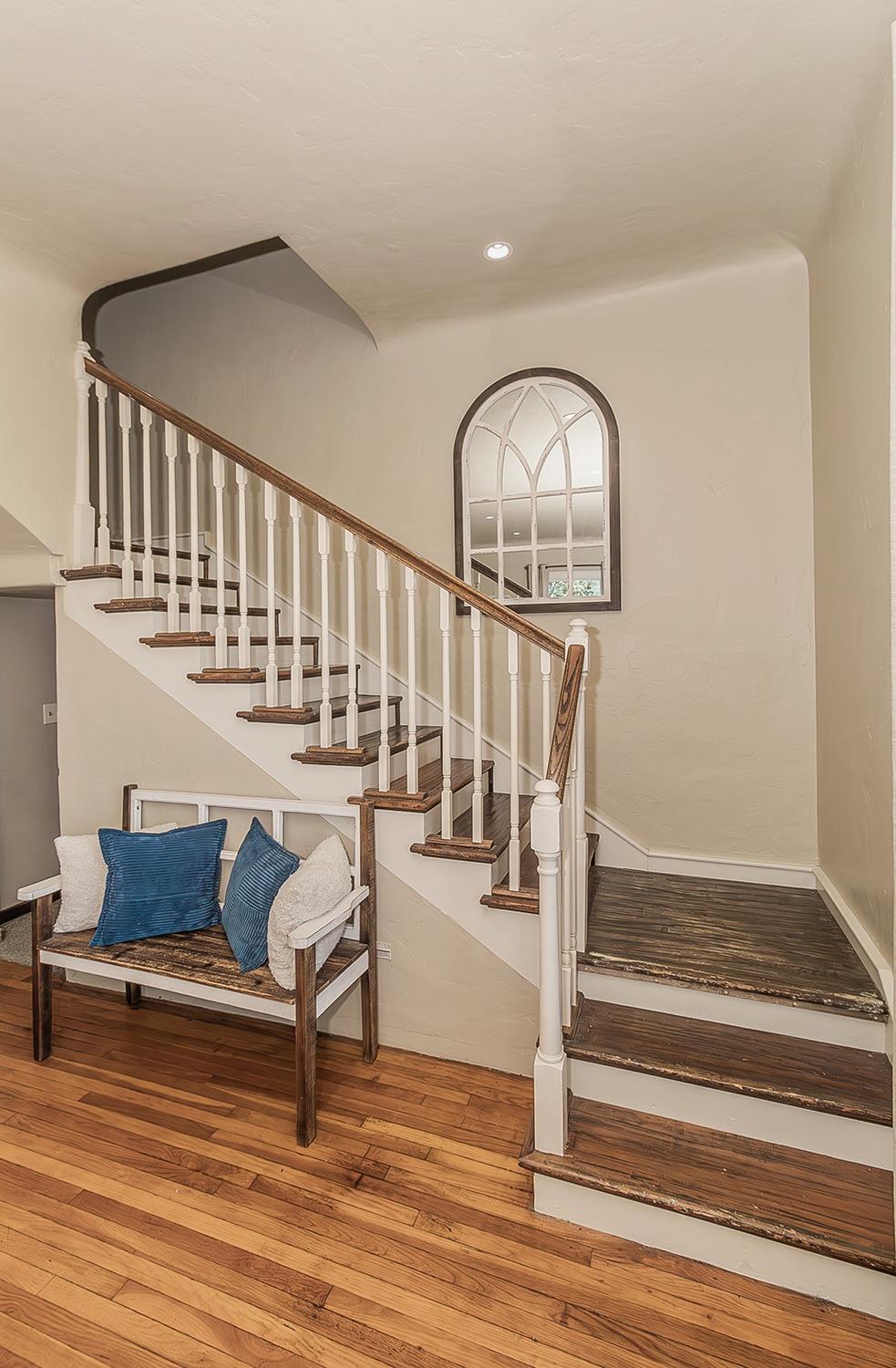 1053 K Street Reedley, CA 93654 - Photo 29 of 62 a view of entryway and hall with wooden floor