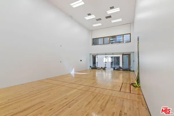 $8,975 | 12841 Landale Street, Studio City, CA 91604