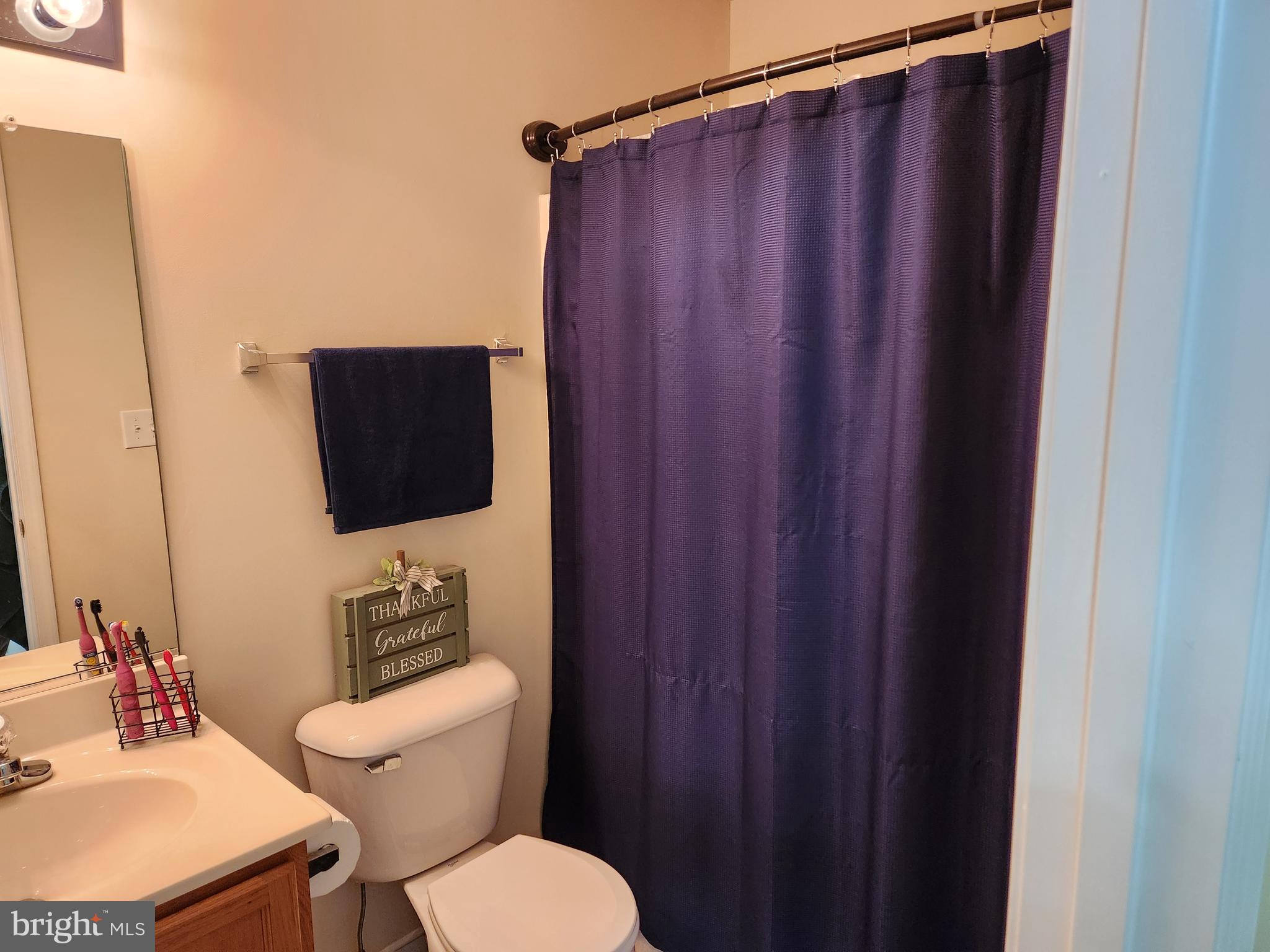 2018 Evergreen Road Louisa, VA 23093 - Photo 25 of 34 Upper Hall Bath 8x5