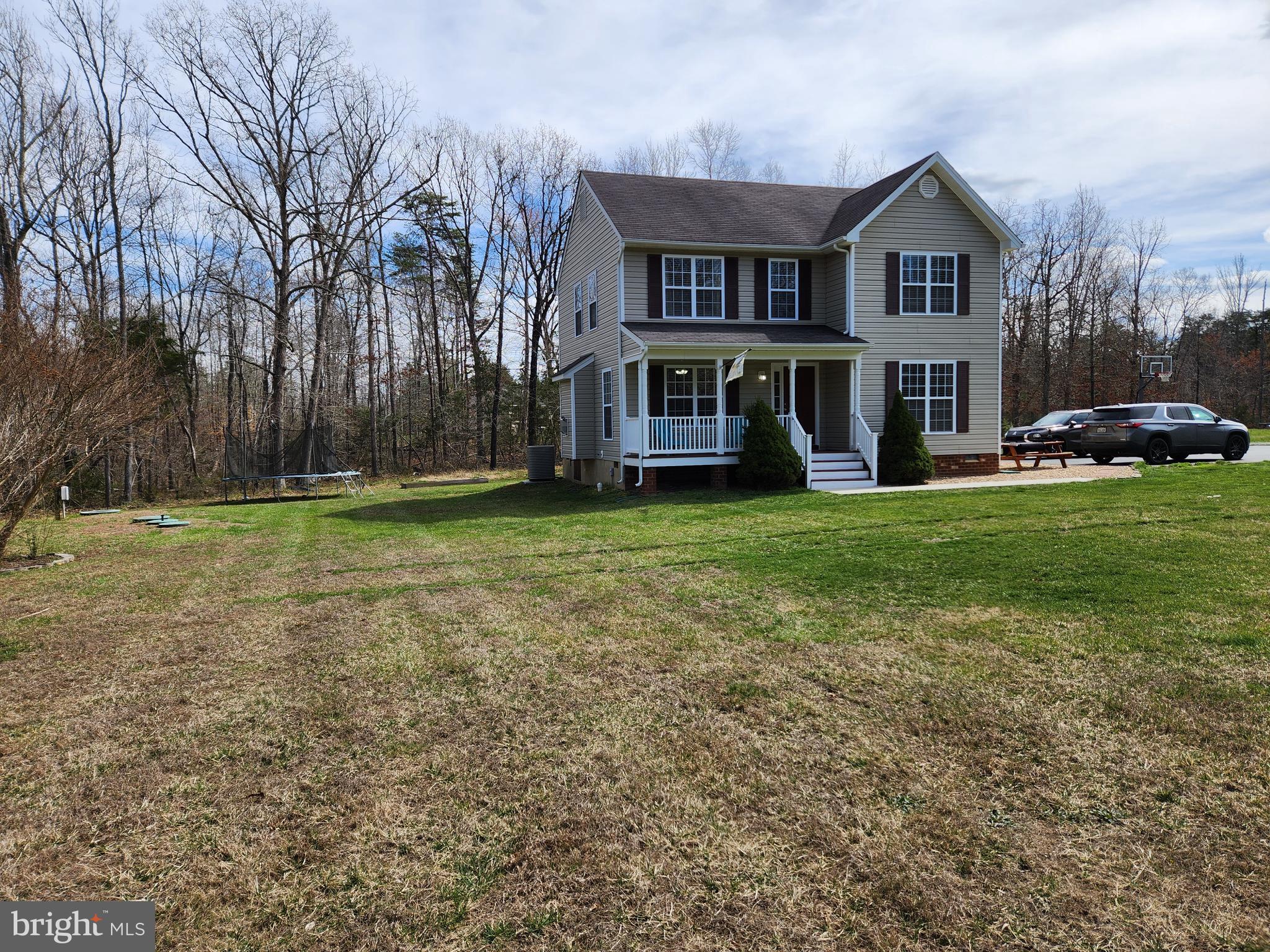 2018 Evergreen Road Louisa, VA 23093 - Photo 4 of 34 Large Front/Side Yards