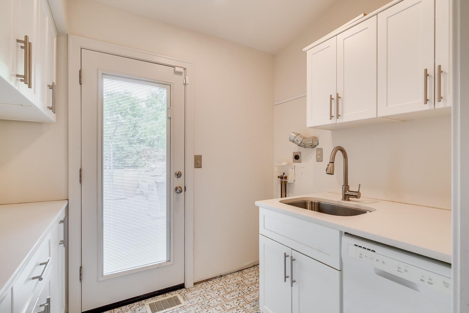 6425 Shadyglen Road Cincinnati, OH 45243 - Photo 29 of 48 Gallery Image 29