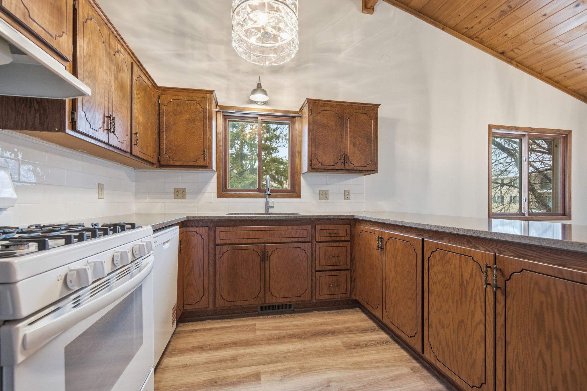 1266 Polk Street South Shakopee, MN 55379 - Photo 16 of 32