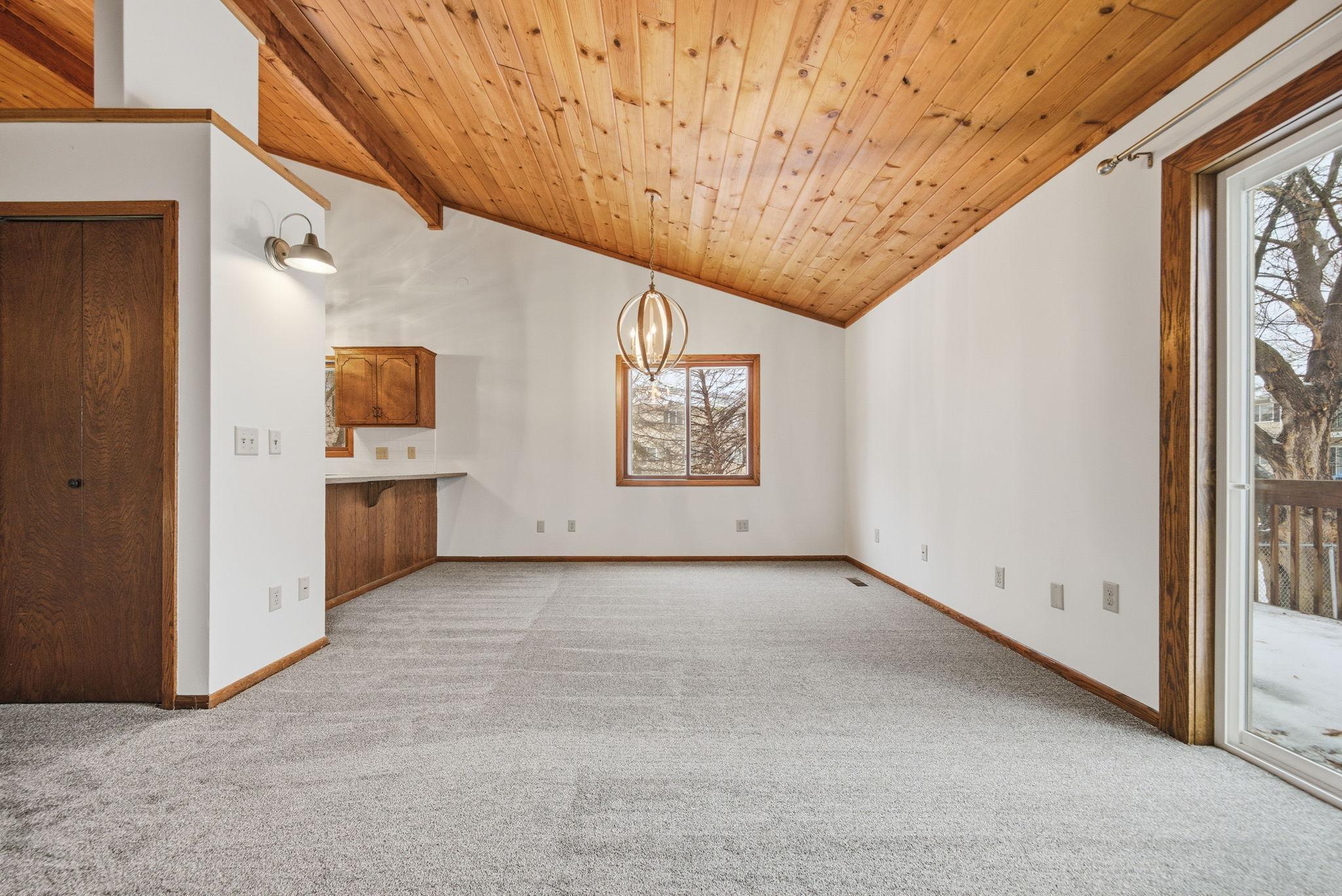 1266 Polk Street South Shakopee, MN 55379 - Photo 6 of 32