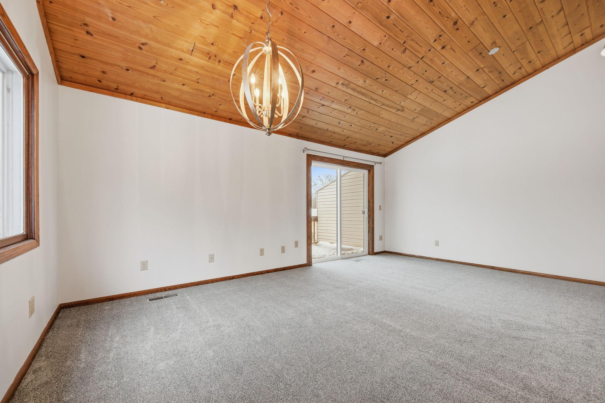 1266 Polk Street South Shakopee, MN 55379 - Photo 10 of 32