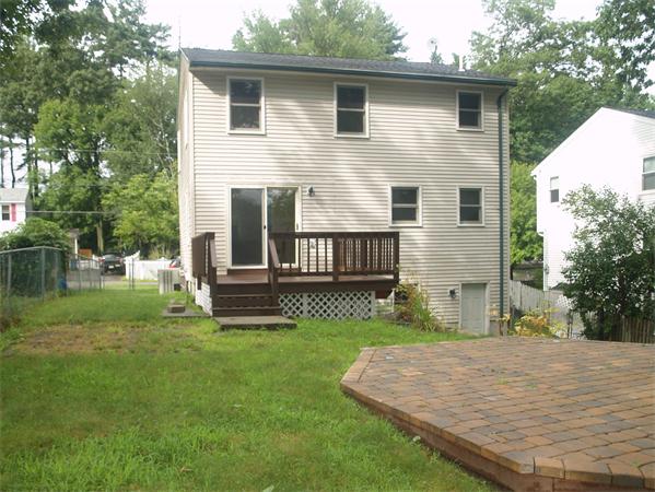 22 Hilltop Road Dracut, MA 01826 - Photo 12 of 14 Gallery Image 12