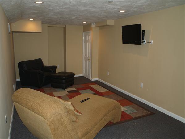 22 Hilltop Road Dracut, MA 01826 - Photo 7 of 14 Gallery Image 7