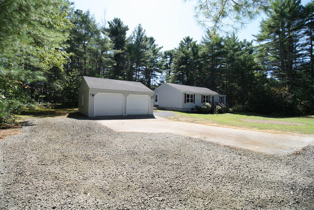 321 Ridlon Road Berwick, ME 03901 - Photo 3 of 34 IMG_5085