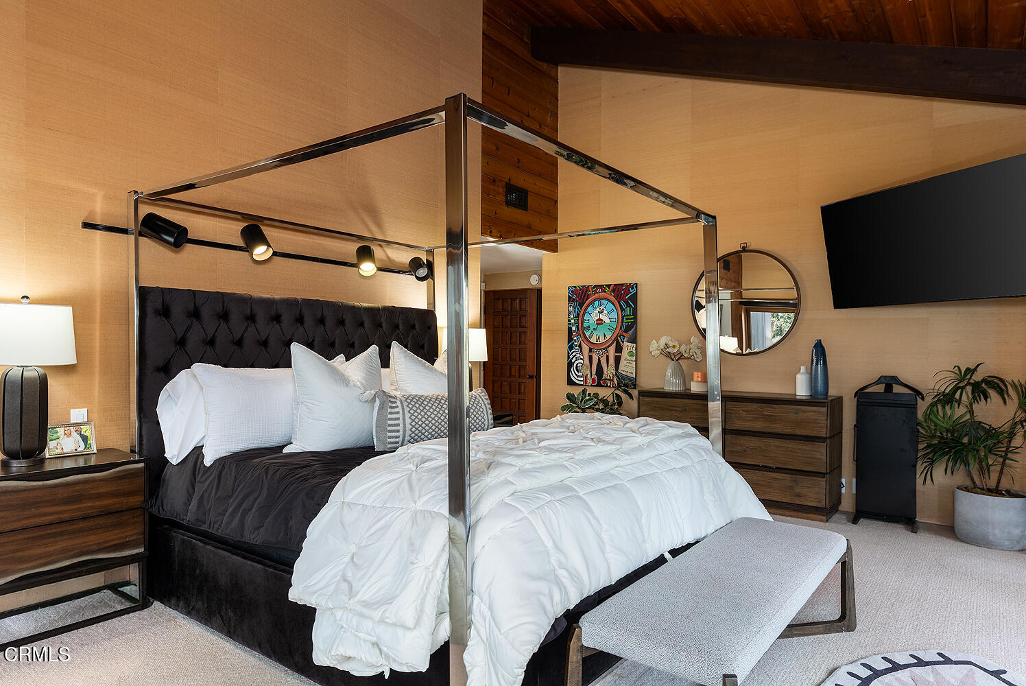 140 Belday Road Pasadena, CA 91105 - Photo 26 of 58 a bed room with a bed and a television