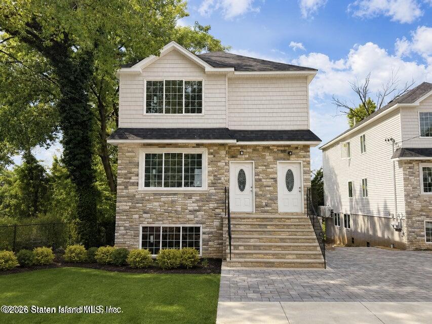 6907 Amboy Road Staten Island, NY 10309 - Photo 2 of 32 20260803152155773702000000-o