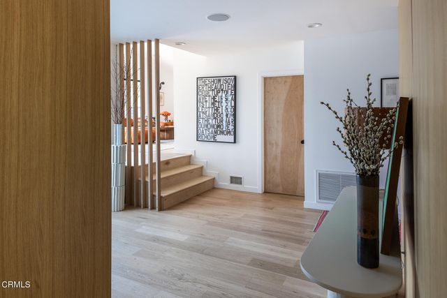 a view of entryway with livingroom