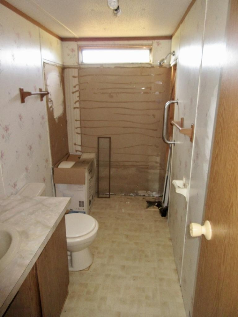 1595 North County Line Road Six Lakes, MI 48886 - Photo 16 of 16 atd2Sc5NQw6R8trS%eb+6g_thumb_3be4