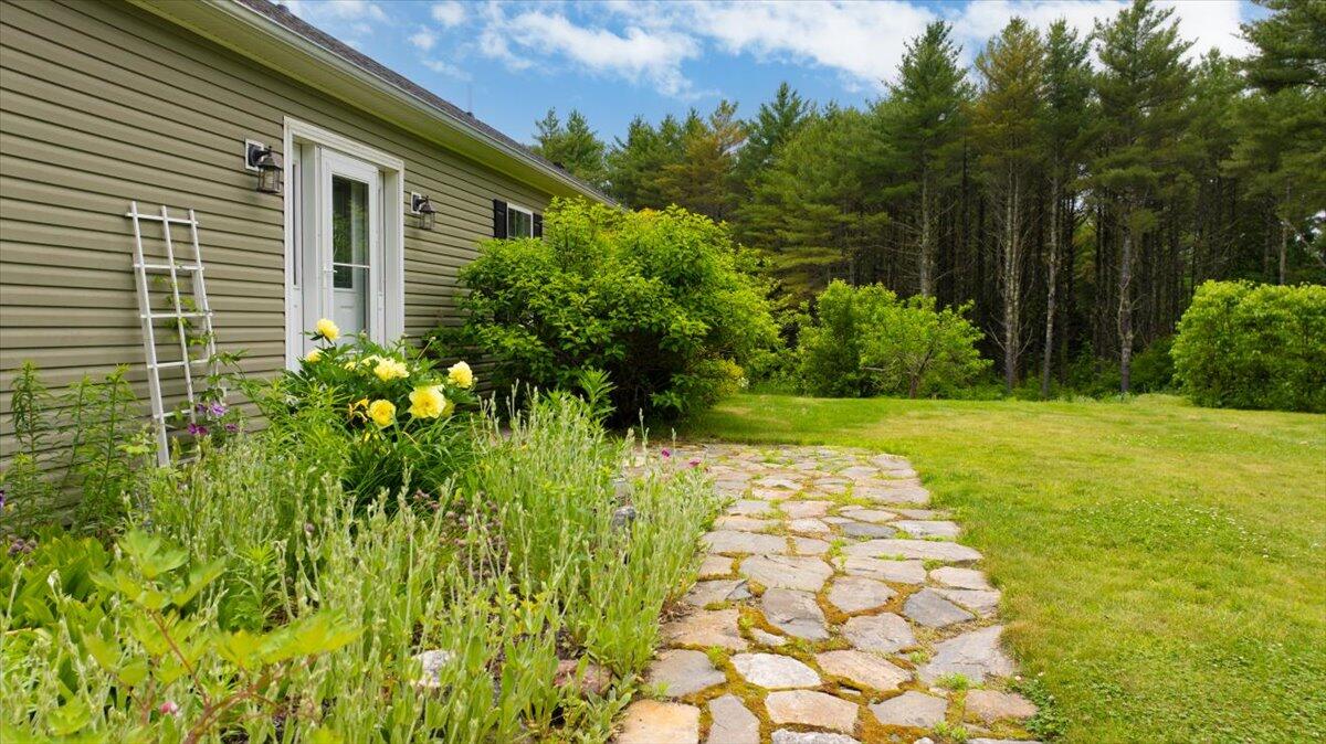 113 Pratt Road Bowdoinham, ME 04008 - Photo 3 of 45 18-113 Pratt Rd_Bowdoinham_ME-17