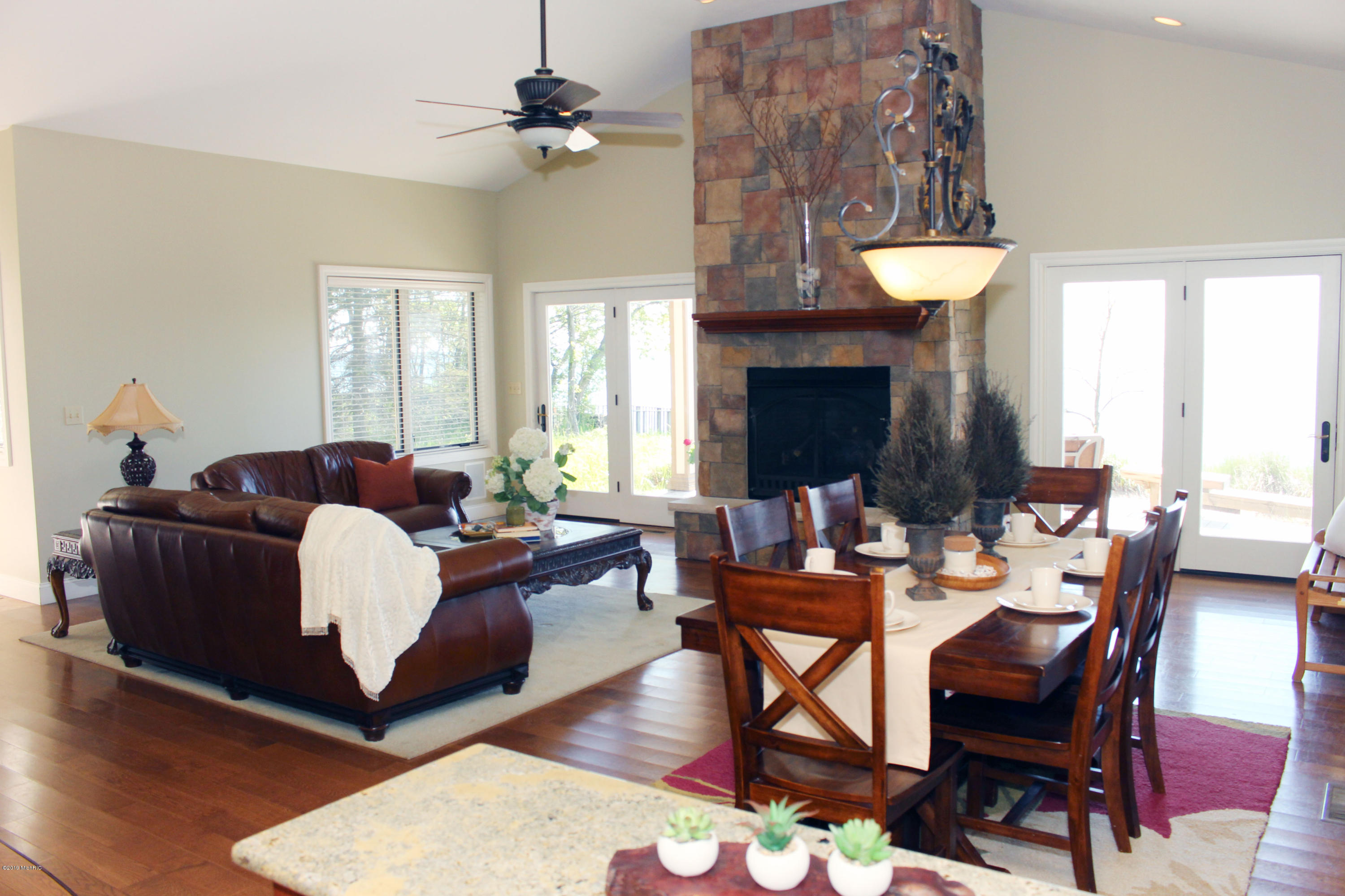 3062 Lakeshore Road Manistee, MI 49660 - Photo 11 of 63 Living/Dining Room