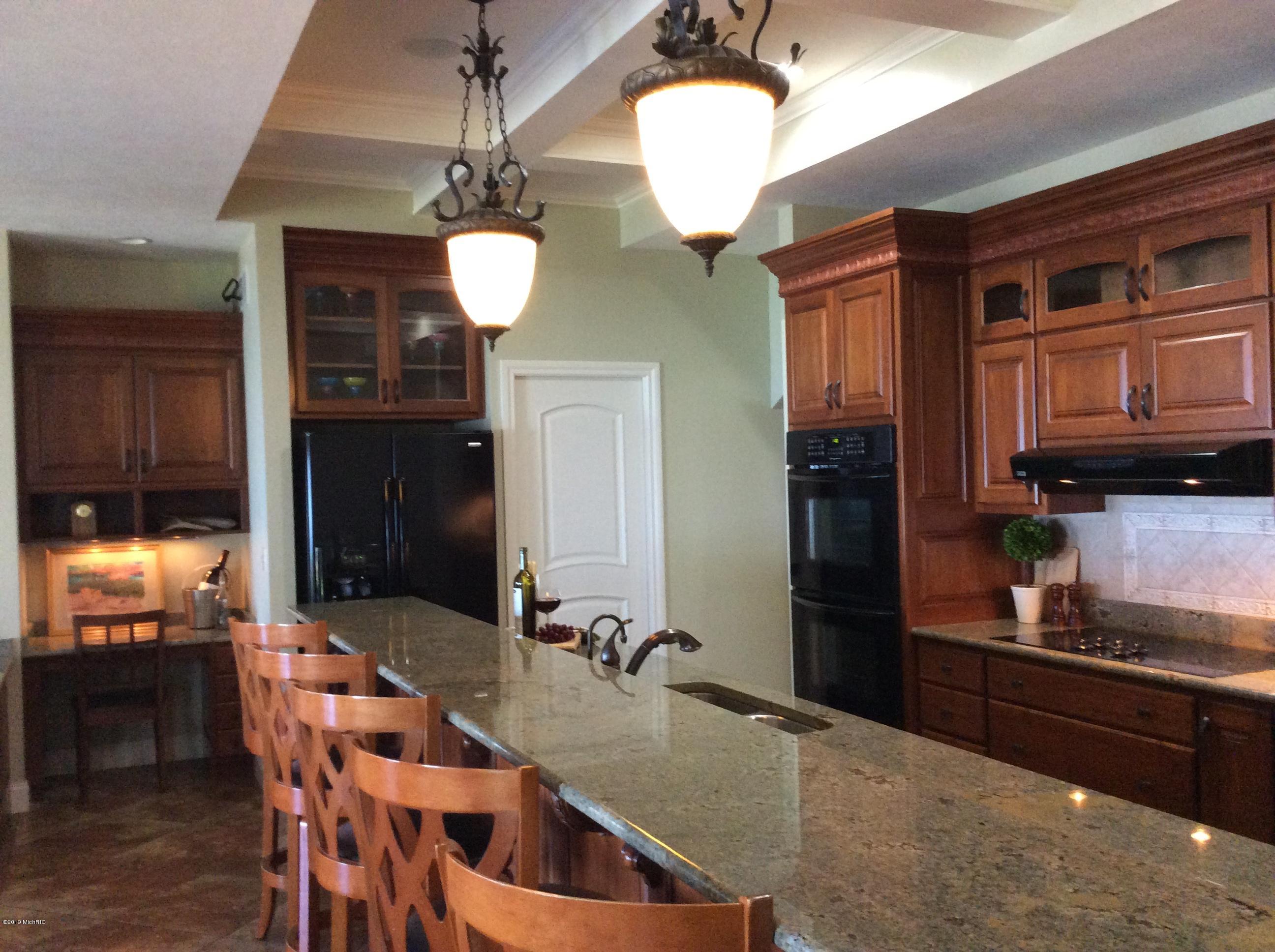 3062 Lakeshore Road Manistee, MI 49660 - Photo 18 of 63 Kitchen