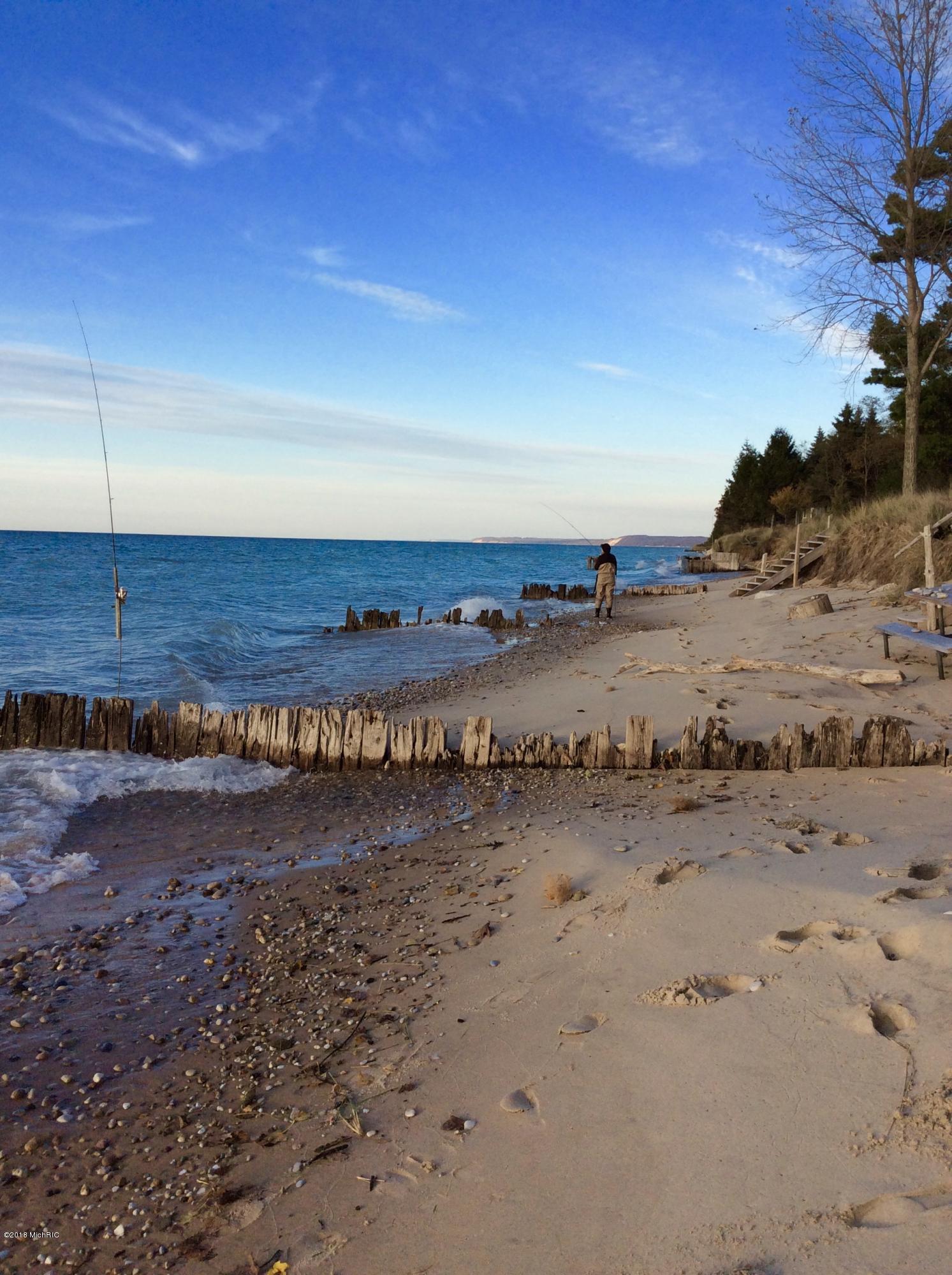 3062 Lakeshore Road Manistee, MI 49660 - Photo 51 of 63 Beach area