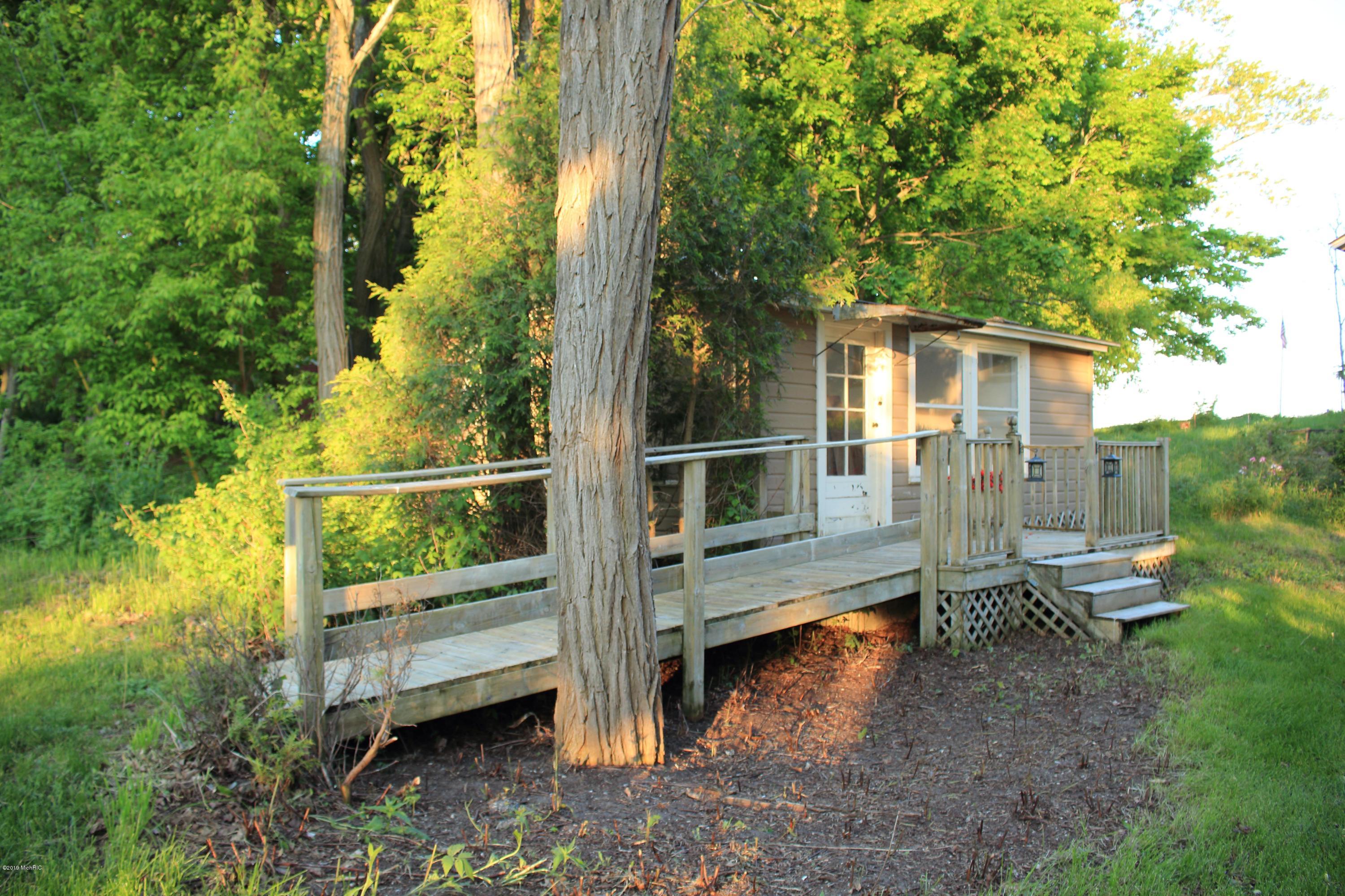 3062 Lakeshore Road Manistee, MI 49660 - Photo 62 of 63 Small Guest Cottage