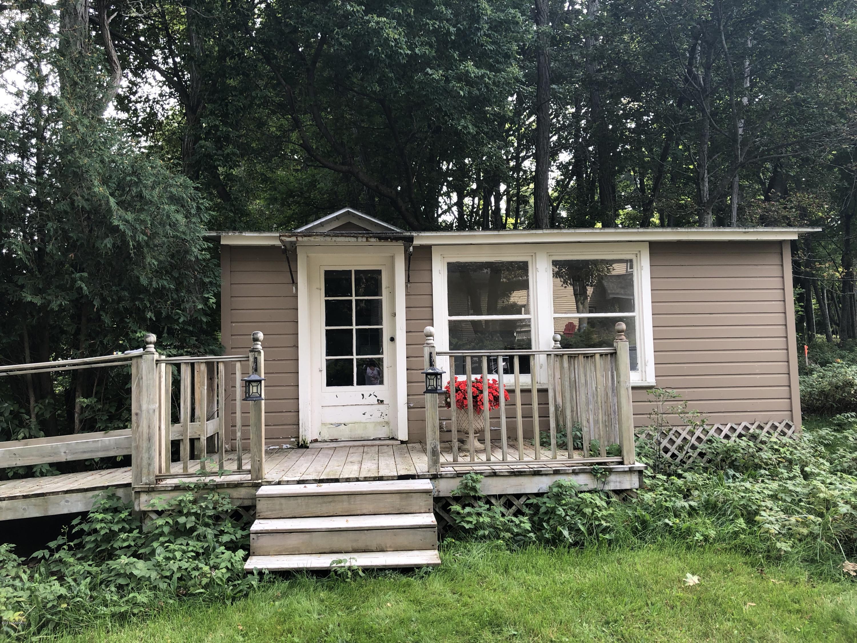 3062 Lakeshore Road Manistee, MI 49660 - Photo 63 of 63 Guest House