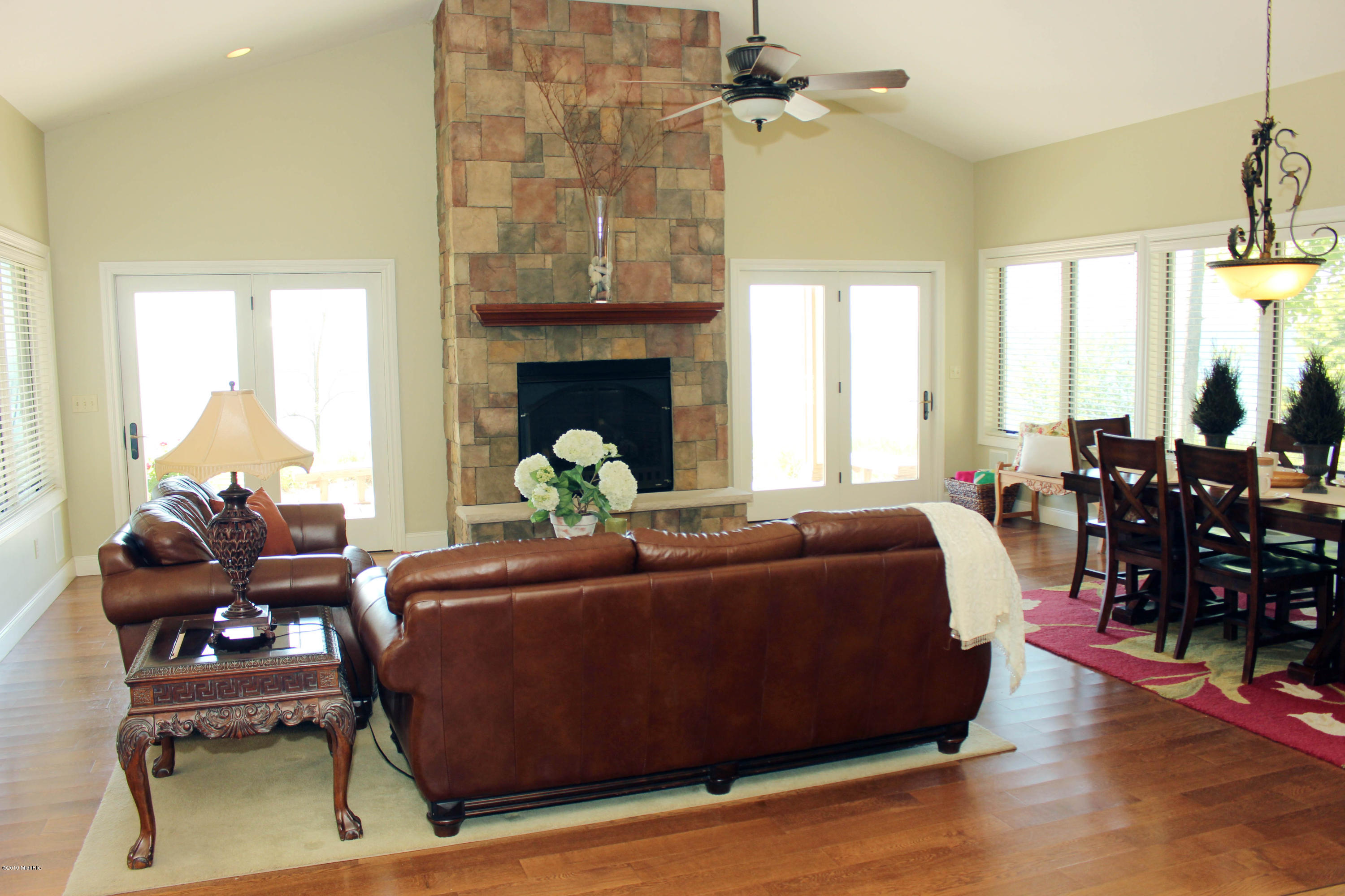 3062 Lakeshore Road Manistee, MI 49660 - Photo 8 of 63 Living Room
