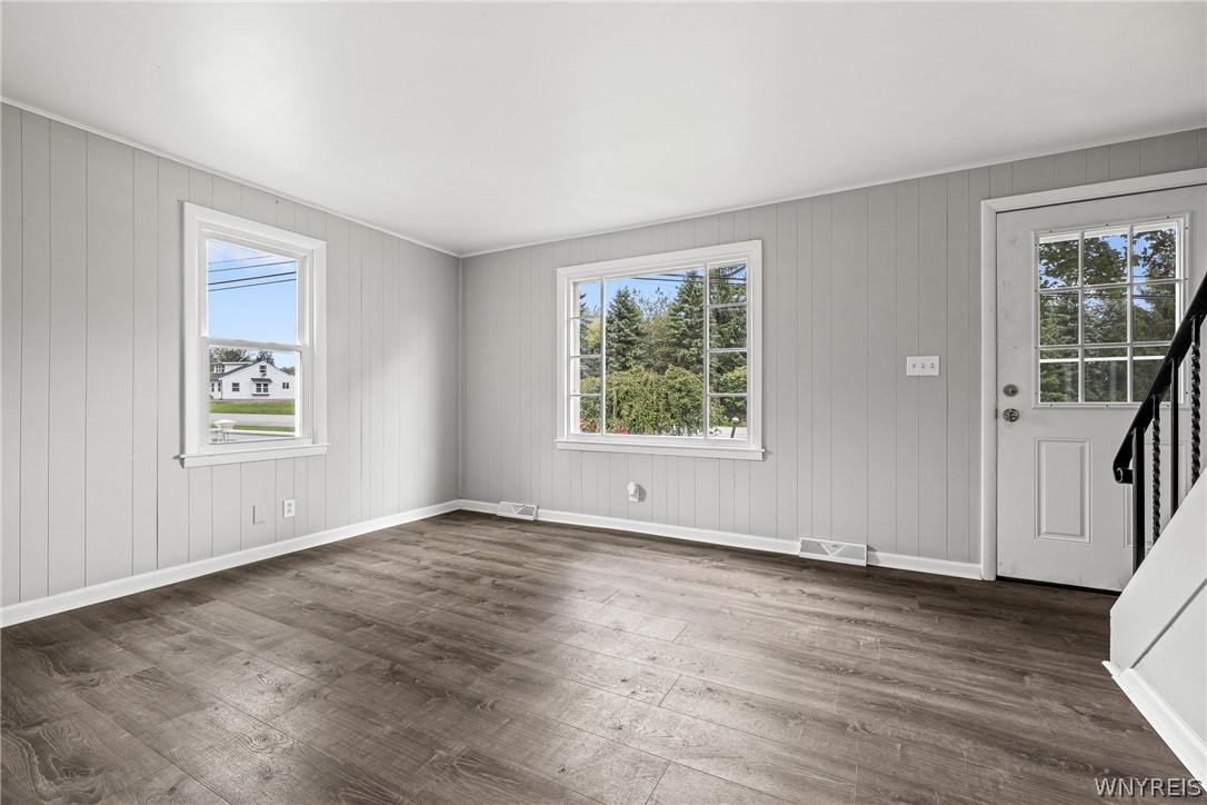 7316 Rochester Road Lockport Town, NY 14094 - Photo 21 of 46 Gallery Image 21
