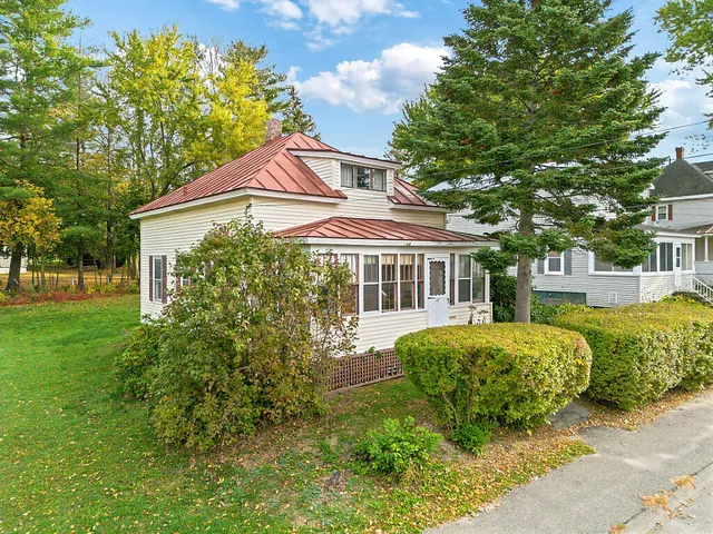 $219,900 | 47 Sanger Avenue, Waterville, ME 04901