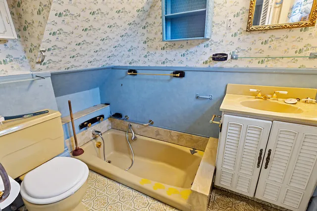 $210,000 | 47 Sanger Avenue, Waterville, ME 04901