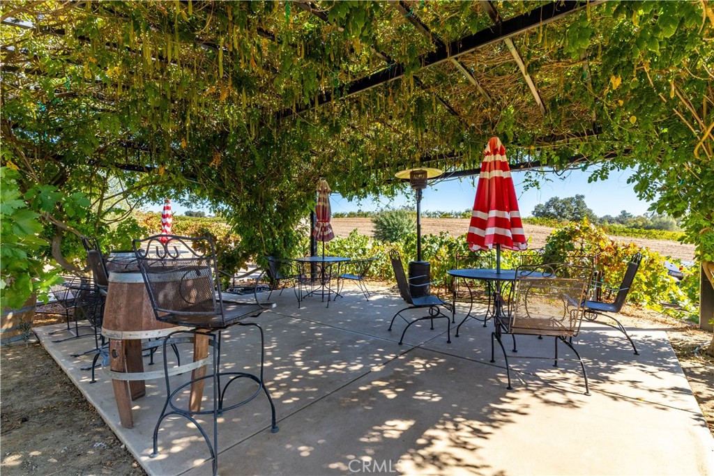 6944 Union Road Paso Robles, CA 93446 - Photo 45 of 65 a view of a chairs and table in patio