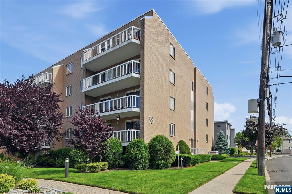 38 Moonachie Road, Unit 101 Hackensack, NJ 07601 - Photo 28 of 28