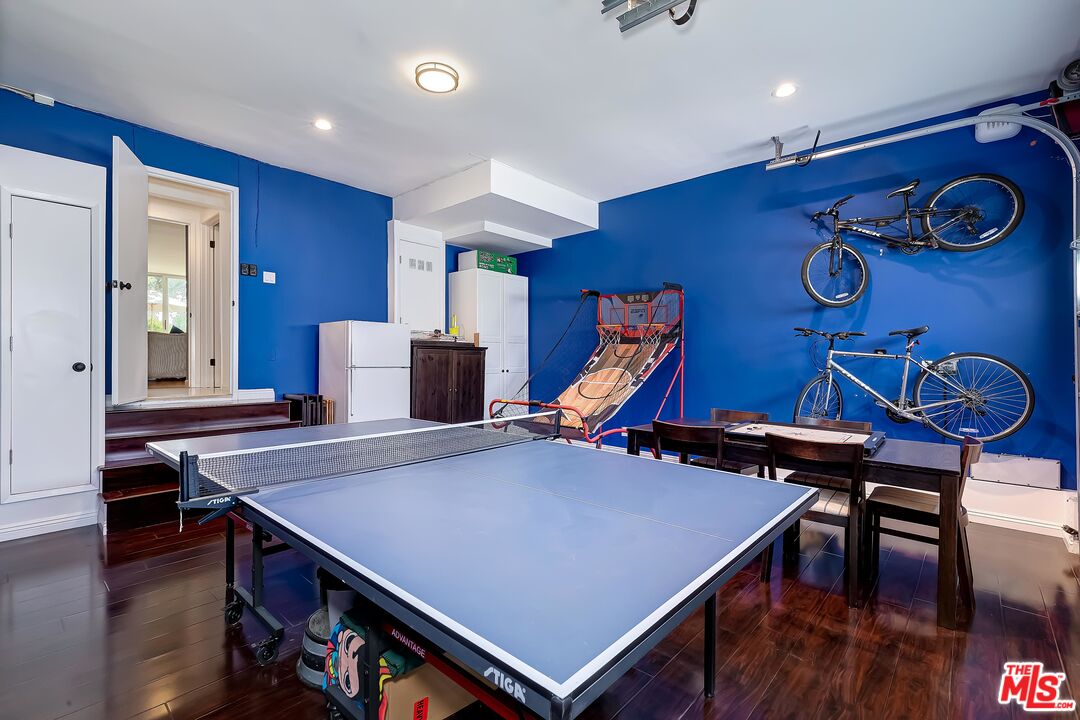 2803 Angelo Drive Los Angeles, CA 90077 - Photo 11 of 30