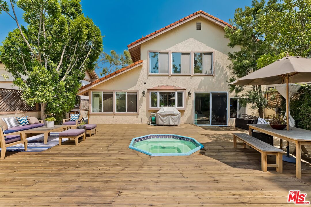 2803 Angelo Drive Los Angeles, CA 90077 - Photo 19 of 30