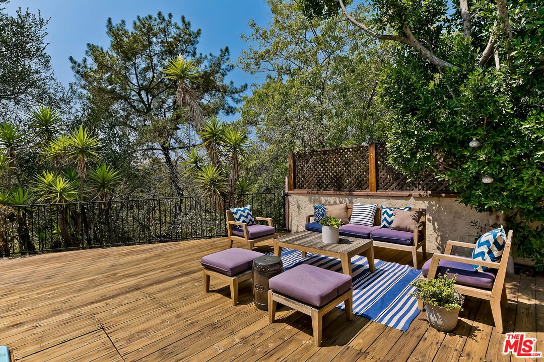 2803 Angelo Drive Los Angeles, CA 90077 - Photo 21 of 30