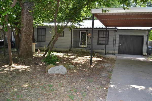 $1,750 | 919 Denton Street, Denton, TX 76201