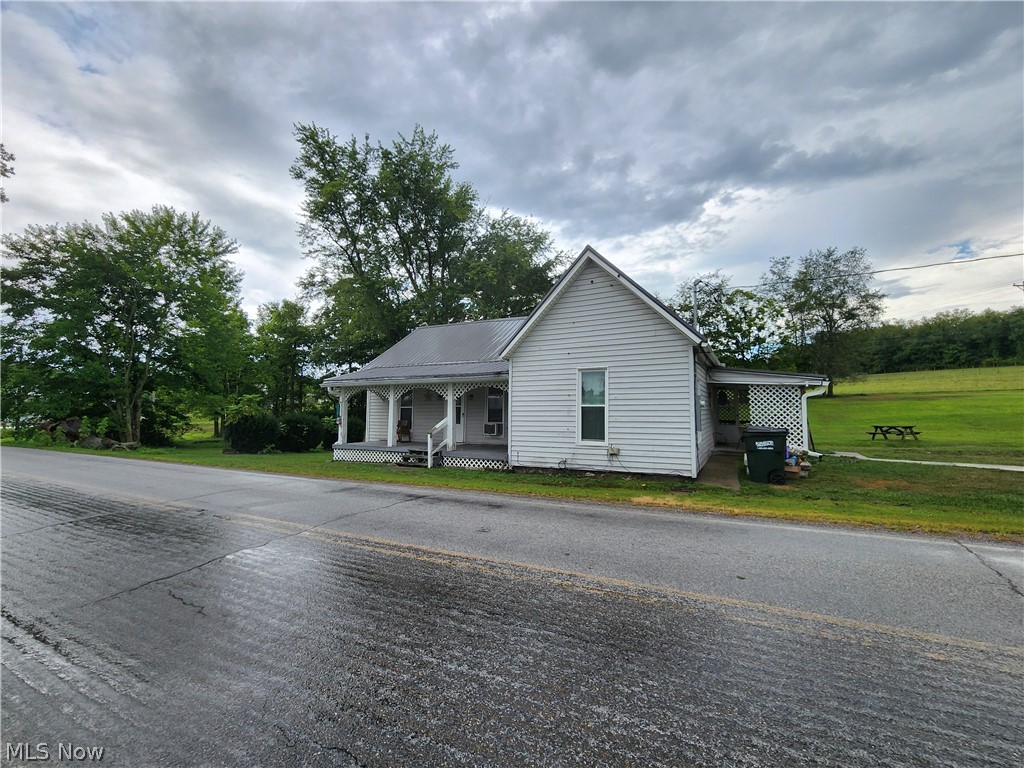 69301 Birmingham Road North Lore City, OH 43755 - Photo 2 of 27