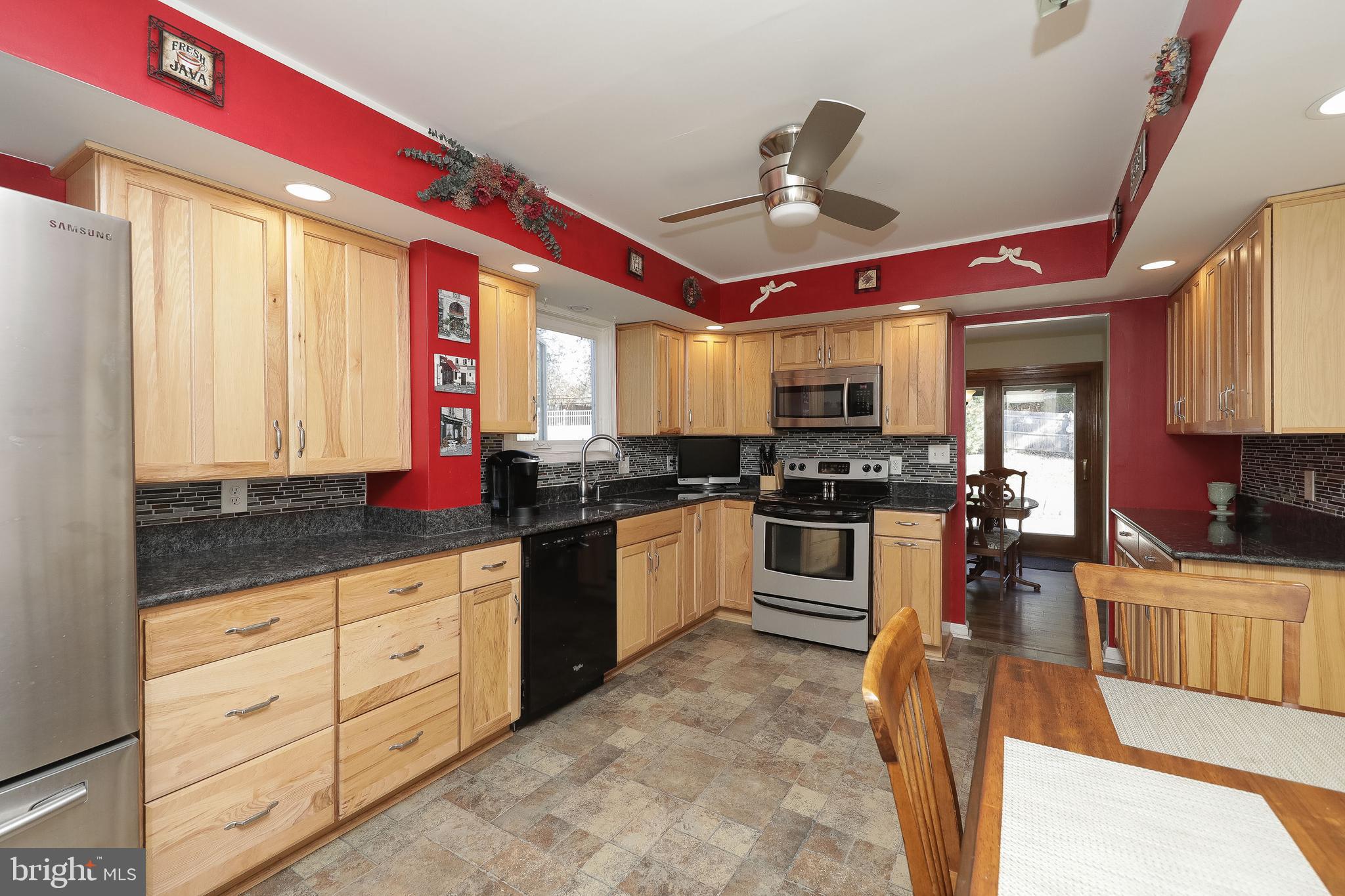 1296 Pebblebrook Road Warminster, PA 18974 - Photo 13 of 43 Gallery Image 13