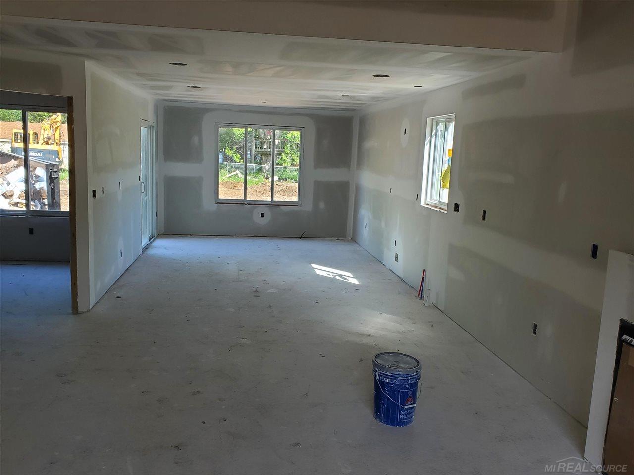 28927 Cotton Road New Baltimore, MI 48047 - Photo 3 of 12 50043235-2.JPG